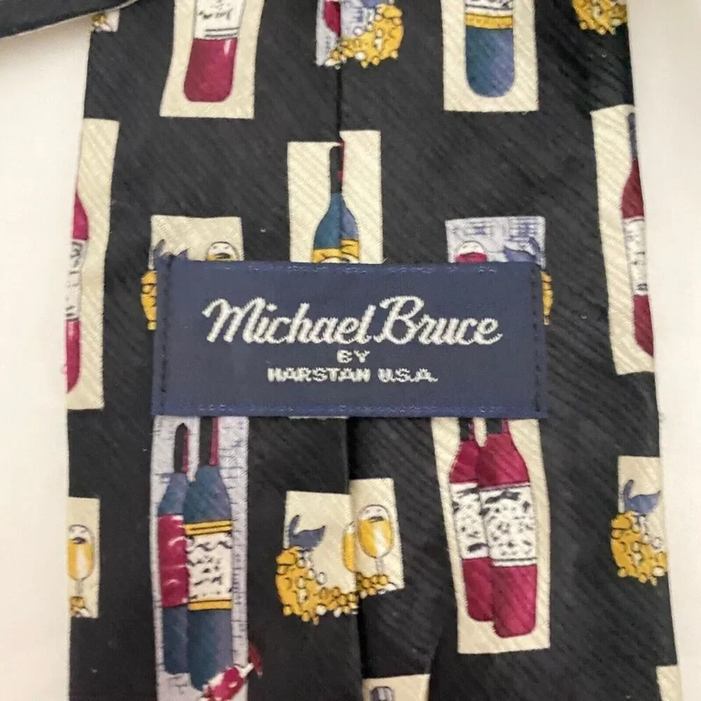 #5631 Michael Bruce Mens Wine Bottle Novelty Necktie. TIe 58X3.75